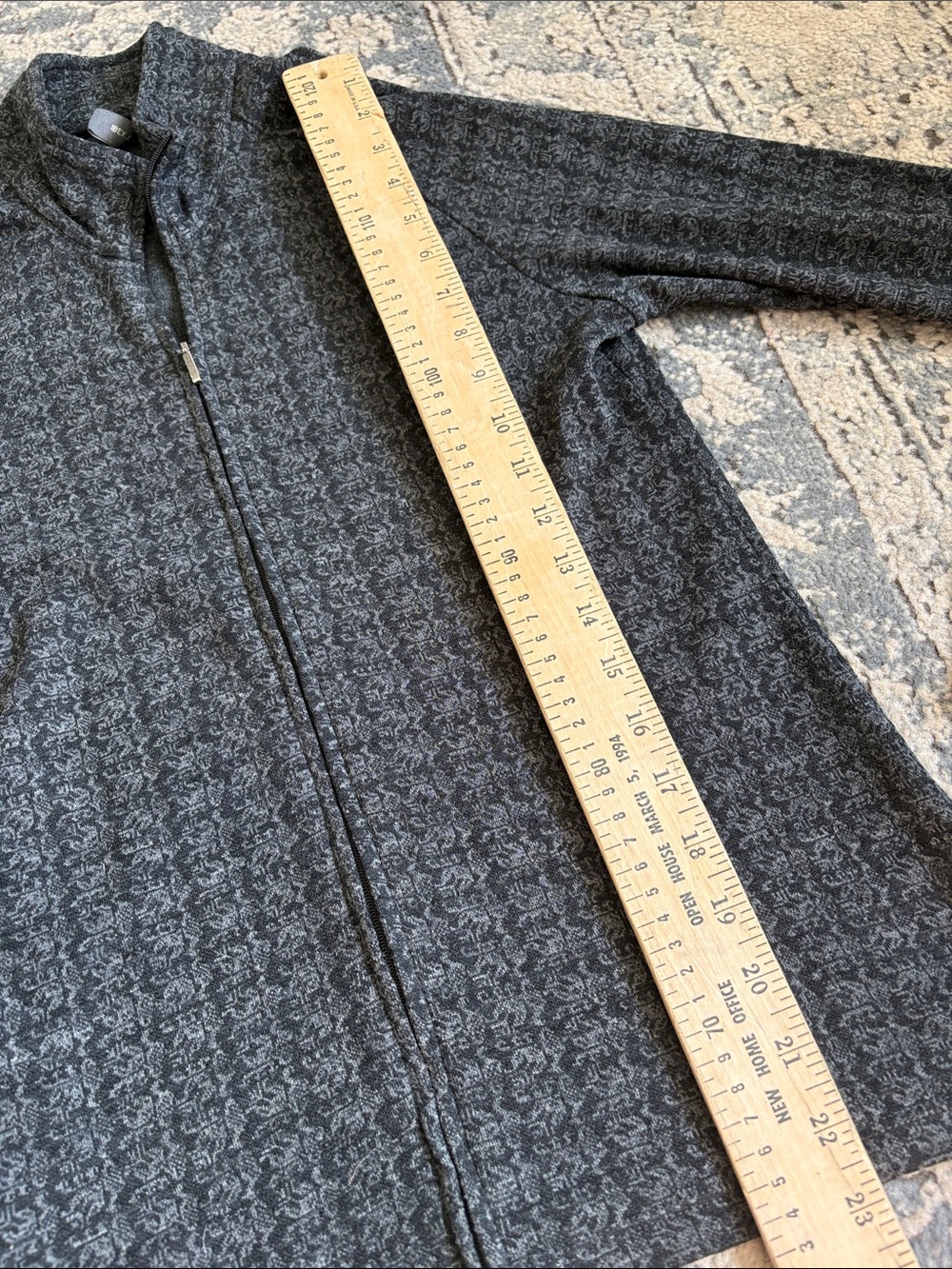 ibex Charcoal Patterned merino wool Full-Zip Knit Jacket - Picture 5 of 7